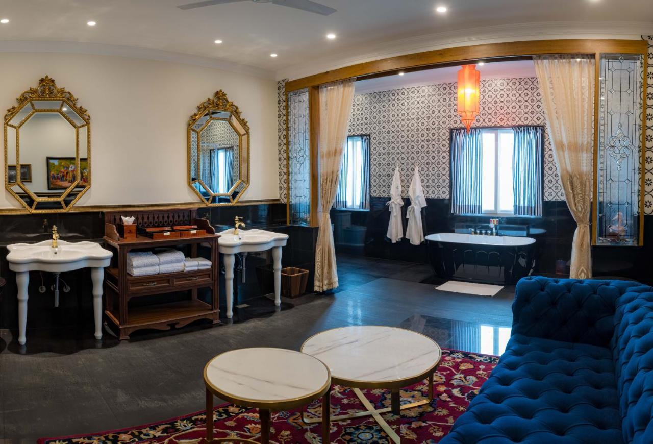 סיליגורי Mayfair Tea Resort מראה חיצוני תמונה